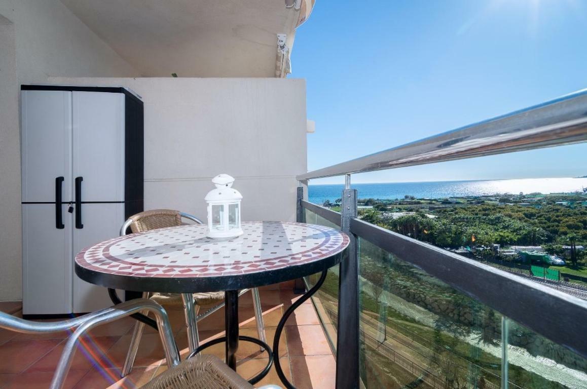 Apartamento En El Mirador De เนร์คา ภายนอก รูปภาพ