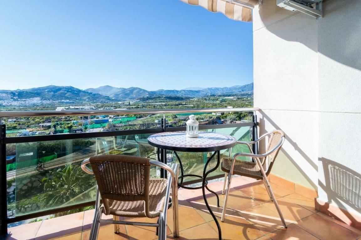 Apartamento En El Mirador De เนร์คา ภายนอก รูปภาพ